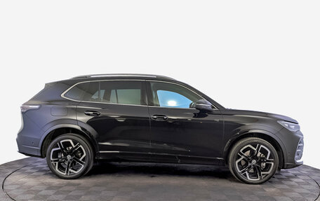 Volkswagen Tiguan II, 2024 год, 4 800 000 рублей, 4 фотография