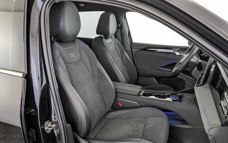Volkswagen Tiguan II, 2024 год, 4 800 000 рублей, 23 фотография