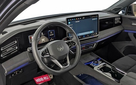 Volkswagen Tiguan II, 2024 год, 4 800 000 рублей, 15 фотография