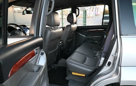 Toyota Land Cruiser Prado 120 рестайлинг, 2005 год, 1 959 000 рублей, 10 фотография