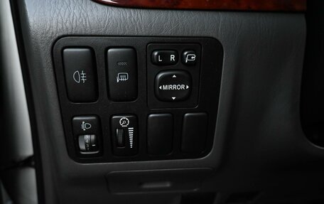 Toyota Land Cruiser Prado 120 рестайлинг, 2005 год, 1 959 000 рублей, 15 фотография