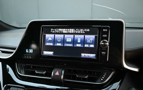 Toyota C-HR I рестайлинг, 2017 год, 2 224 000 рублей, 19 фотография