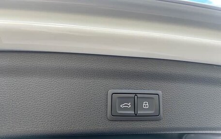 Audi Q3, 2023 год, 2 400 000 рублей, 20 фотография