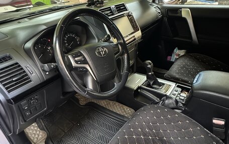 Toyota Land Cruiser Prado 150 рестайлинг 2, 2019 год, 5 600 000 рублей, 2 фотография