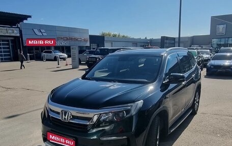 Honda Pilot III рестайлинг, 2018 год, 2 980 000 рублей, 1 фотография