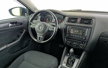 Volkswagen Jetta VI, 2014 год, 1 155 000 рублей, 26 фотография