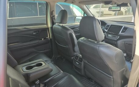 Honda Pilot III рестайлинг, 2018 год, 2 980 000 рублей, 5 фотография