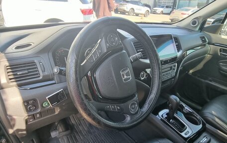 Honda Pilot III рестайлинг, 2018 год, 2 980 000 рублей, 6 фотография