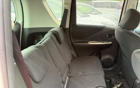 Toyota Ractis I, 2010 год, 649 911 рублей, 18 фотография