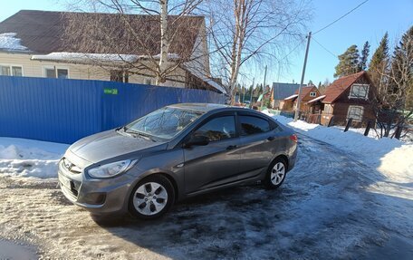 Hyundai Solaris II рестайлинг, 2011 год, 500 000 рублей, 1 фотография