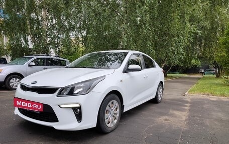 KIA Rio IV, 2018 год, 1 180 000 рублей, 2 фотография