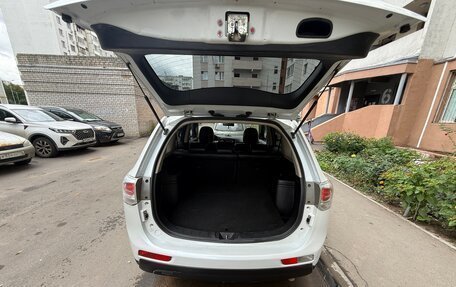 Mitsubishi Outlander III рестайлинг 3, 2013 год, 1 200 000 рублей, 7 фотография