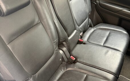 Mitsubishi Outlander III рестайлинг 3, 2013 год, 1 200 000 рублей, 8 фотография