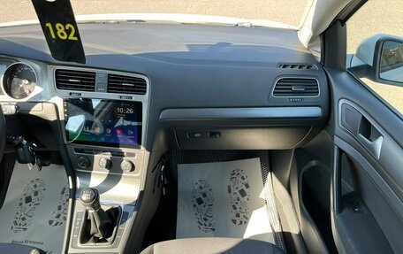 Volkswagen Golf VII, 2013 год, 999 999 рублей, 20 фотография