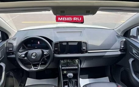 Skoda Karoq I, 2023 год, 2 220 000 рублей, 13 фотография