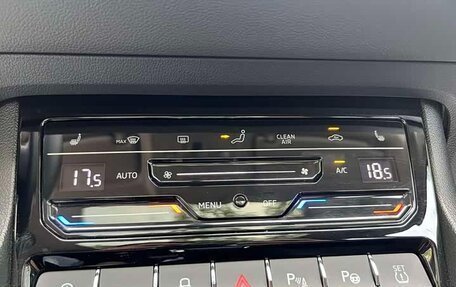 Skoda Karoq I, 2023 год, 2 220 000 рублей, 20 фотография