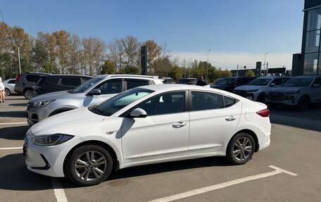 Hyundai Elantra VI рестайлинг, 2018 год, 1 580 000 рублей, 3 фотография