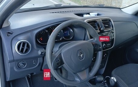 Renault Logan II, 2015 год, 500 000 рублей, 17 фотография