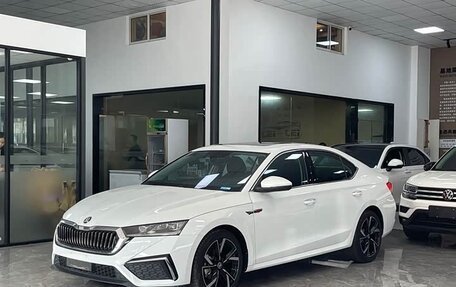 Skoda Octavia IV, 2023 год, 1 970 000 рублей, 1 фотография