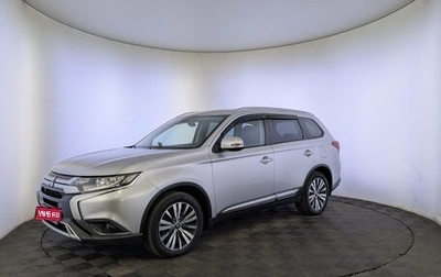 Mitsubishi Outlander III рестайлинг 3, 2020 год, 2 650 000 рублей, 1 фотография