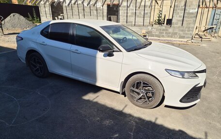Toyota Camry, 2021 год, 2 150 000 рублей, 2 фотография