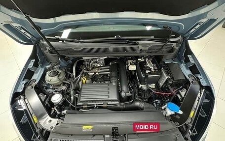 Volkswagen Touran III, 2022 год, 2 210 000 рублей, 9 фотография