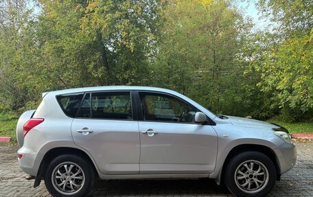 Toyota RAV4, 2006 год, 1 000 000 рублей, 2 фотография