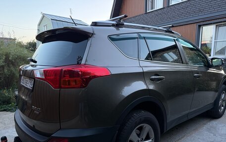 Toyota RAV4, 2015 год, 1 850 000 рублей, 3 фотография