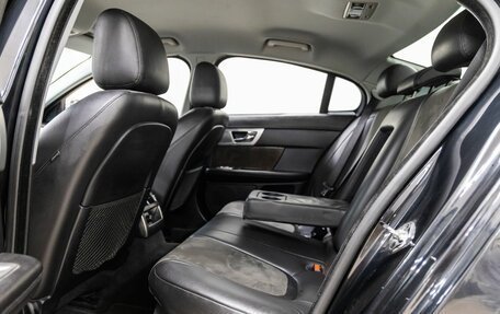 Jaguar XF I рестайлинг, 2013 год, 1 040 000 рублей, 34 фотография
