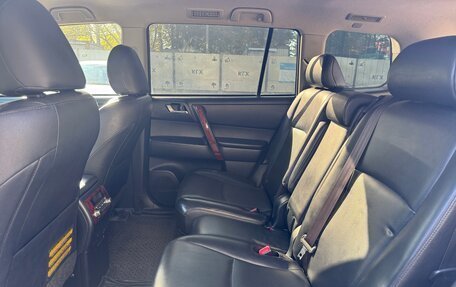 Toyota Highlander III, 2013 год, 2 490 000 рублей, 8 фотография
