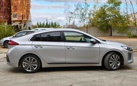 Hyundai IONIQ, 2017 год, 1 850 000 рублей, 8 фотография