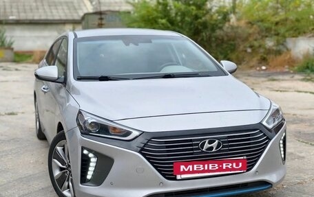 Hyundai IONIQ, 2017 год, 1 850 000 рублей, 2 фотография