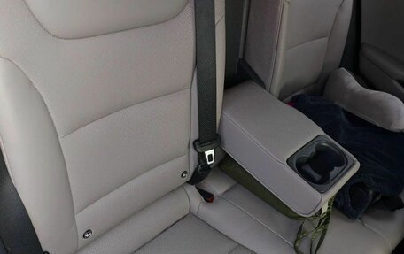 Hyundai IONIQ, 2017 год, 1 850 000 рублей, 12 фотография