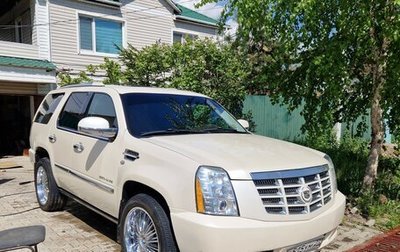 Cadillac Escalade III, 2011 год, 2 400 000 рублей, 1 фотография