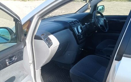 Toyota Ipsum II, 2001 год, 680 000 рублей, 11 фотография