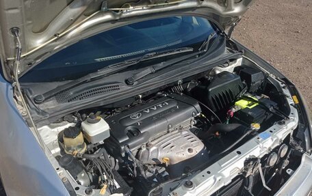 Toyota Ipsum II, 2001 год, 680 000 рублей, 9 фотография