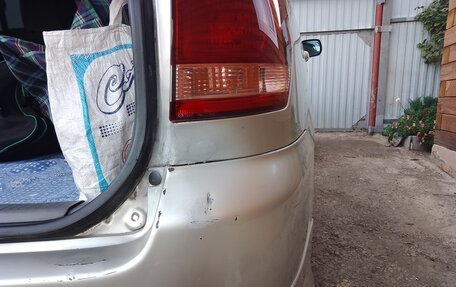 Toyota Ipsum II, 2001 год, 680 000 рублей, 23 фотография