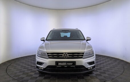 Volkswagen Tiguan II, 2017 год, 1 990 000 рублей, 2 фотография