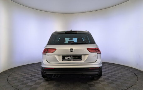 Volkswagen Tiguan II, 2017 год, 1 990 000 рублей, 6 фотография
