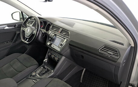 Volkswagen Tiguan II, 2017 год, 1 990 000 рублей, 11 фотография