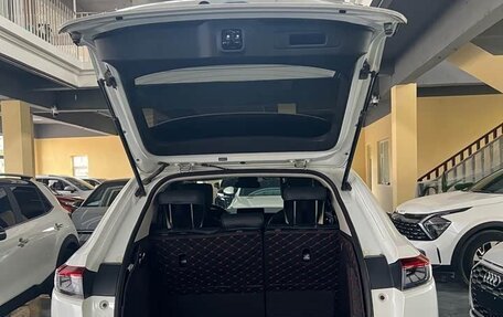 Honda Vezel, 2023 год, 1 550 000 рублей, 7 фотография