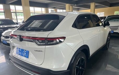 Honda Vezel, 2023 год, 1 550 000 рублей, 6 фотография