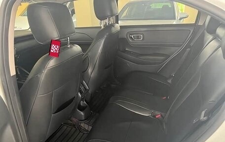 Honda Vezel, 2023 год, 1 550 000 рублей, 16 фотография