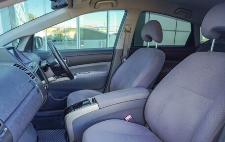 Toyota Prius, 2011 год, 909 500 рублей, 14 фотография