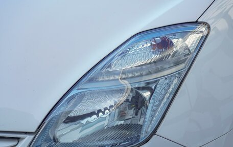 Toyota Prius, 2011 год, 909 500 рублей, 7 фотография