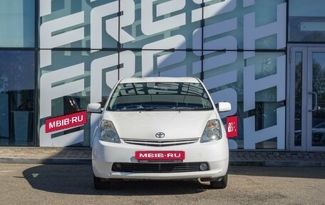 Toyota Prius, 2011 год, 909 500 рублей, 2 фотография