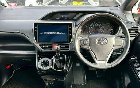 Toyota Noah III, 2021 год, 2 193 000 рублей, 8 фотография