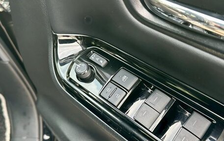 Toyota Noah III, 2021 год, 2 193 000 рублей, 17 фотография