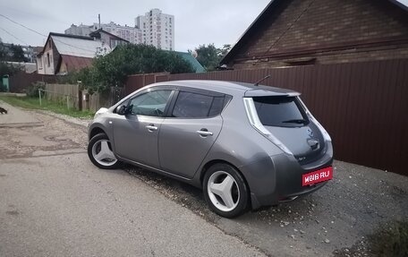 Nissan Leaf I, 2014 год, 1 050 000 рублей, 2 фотография