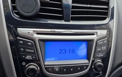 Hyundai Solaris II рестайлинг, 2012 год, 870 000 рублей, 1 фотография
